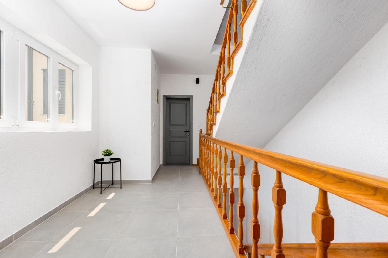 Apartments Cukar Punat Eksteriør bilde